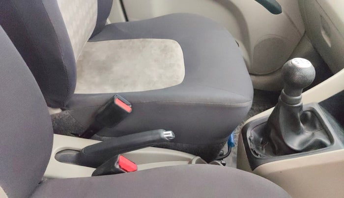 2015 Maruti Celerio VXI, Petrol, Manual, 36,288 km, Gear Lever