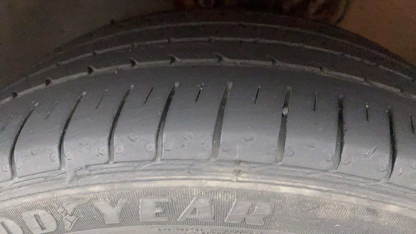2021 Skoda Rapid MONTE CARLO TSI, Petrol, Manual, 34,757 km, Left Front Tyre Tread