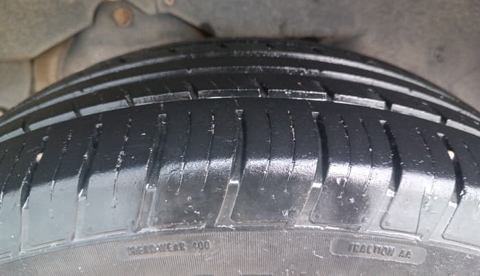 2018 Mahindra XUV500 W11, Diesel, Manual, 69,561 km, Right Rear Tyre Tread
