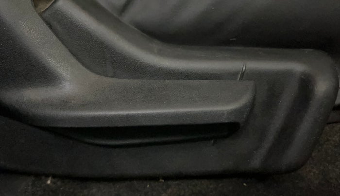 2019 Maruti Baleno SIGMA PETROL 1.2, CNG, Manual, 86,267 km, Driver Side Adjustment Panel