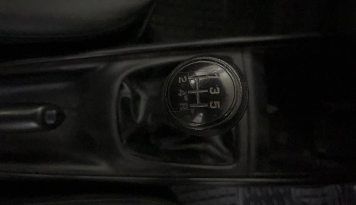 2019 Maruti Baleno SIGMA PETROL 1.2, CNG, Manual, 86,267 km, Gear Lever