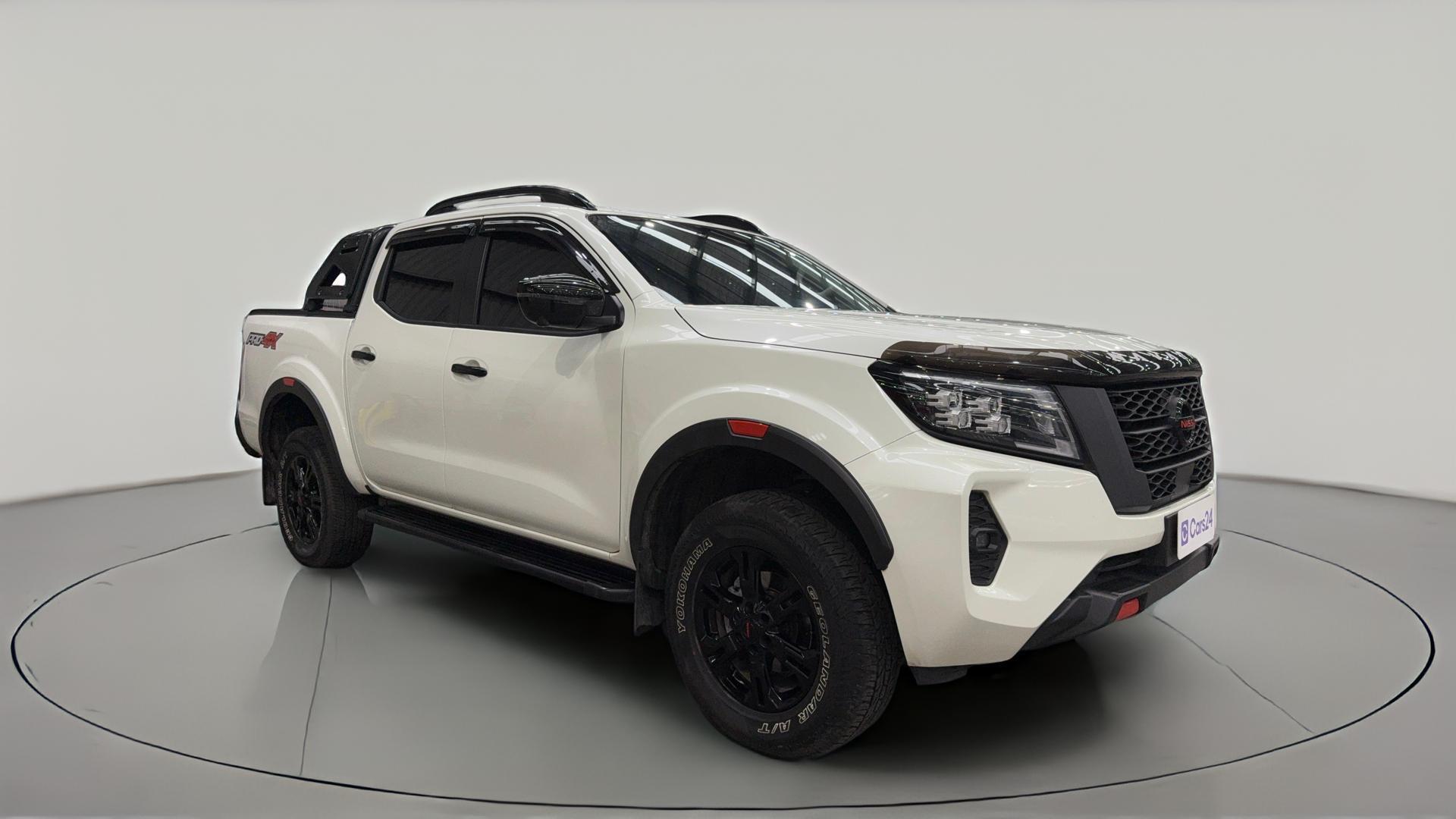 Nissan Navara image