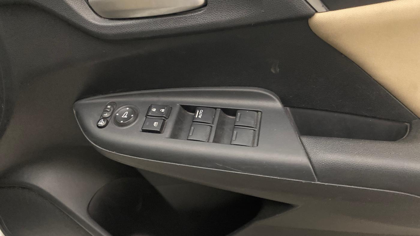 2019 Honda Jazz 1.2L I-VTEC VX CVT, Petrol, Automatic, 30,798 km, Driver Side Door Panels Control