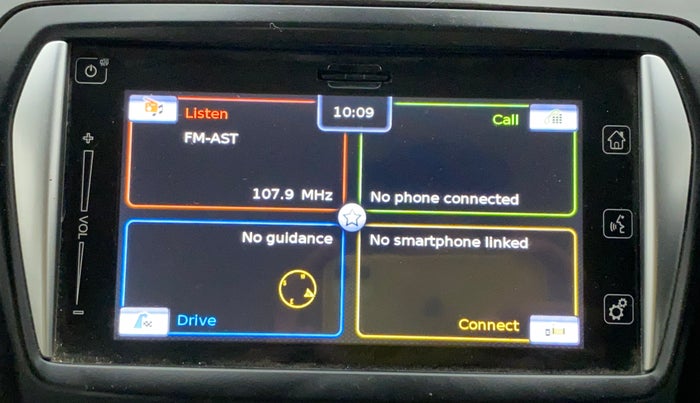2017 Maruti Ciaz ALPHA 1.4 PETROL, Petrol, Manual, 77,919 km, Infotainment System