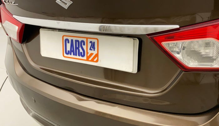 2017 Maruti Ciaz ALPHA 1.4 PETROL, Petrol, Manual, 77,919 km, Dicky (Boot door) - Slightly dented