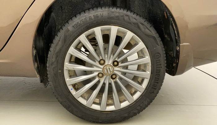2017 Maruti Ciaz ALPHA 1.4 PETROL, Petrol, Manual, 77,919 km, Left Rear Wheel