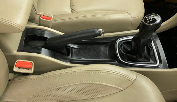 2017 Maruti Ciaz ALPHA 1.4 PETROL, Petrol, Manual, 77,919 km, Gear Lever