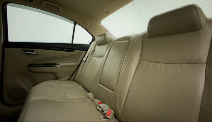 2017 Maruti Ciaz ALPHA 1.4 PETROL, Petrol, Manual, 77,919 km, Right Side Rear Door Cabin