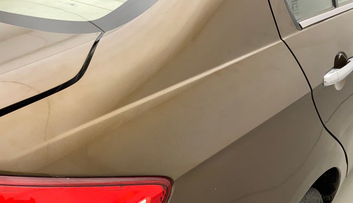 2017 Maruti Ciaz ALPHA 1.4 PETROL, Petrol, Manual, 77,919 km, Right quarter panel - Paint has minor damage