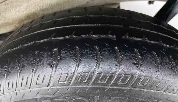 2018 Maruti Wagon R 1.0 VXI, Petrol, Manual, 33,722 km, Left Rear Tyre Tread