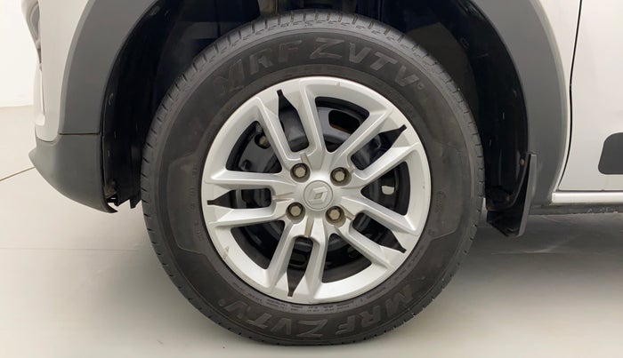 2021 Renault TRIBER 1.0 RXL PETROL, Petrol, Manual, 21,204 km, Left Front Wheel
