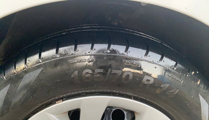 2015 Hyundai Grand i10 MAGNA 1.2 KAPPA VTVT, Petrol, Manual, 58,259 km, Right Front Tyre Tread