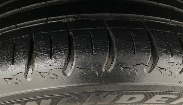 2021 Skoda KUSHAQ STYLE 1.0L TSI MT, Petrol, Manual, 26,831 km, Left Rear Tyre Tread