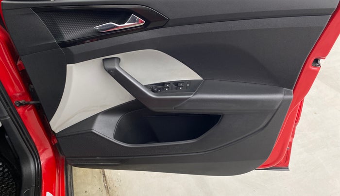 2021 Skoda KUSHAQ STYLE 1.0L TSI MT, Petrol, Manual, 26,831 km, Driver Side Door Panels Control