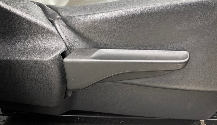 2021 Skoda KUSHAQ STYLE 1.0L TSI MT, Petrol, Manual, 26,831 km, Driver Side Adjustment Panel