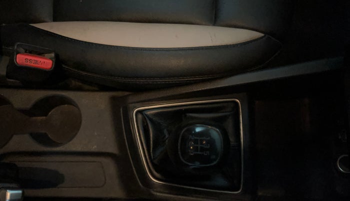 2016 Hyundai Elite i20 MAGNA 1.2, Petrol, Manual, 71,383 km, Gear Lever