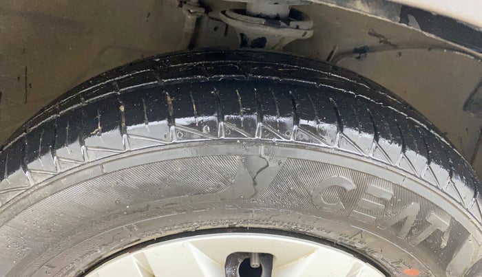 2019 Maruti Alto LXI, Petrol, Manual, 38,068 km, Right Front Tyre Tread