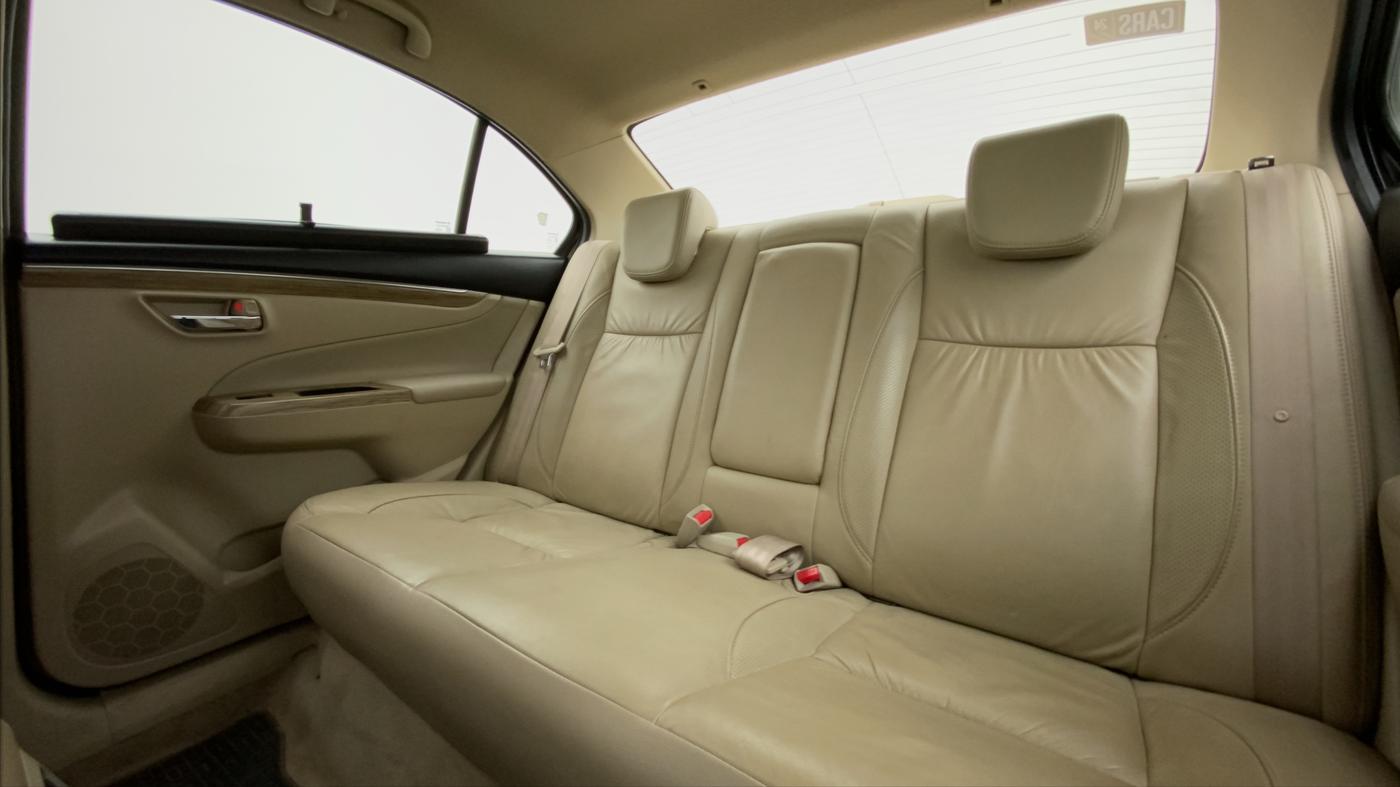 2018 Maruti Ciaz ALPHA  AT 1.5 SHVS PETROL, Petrol, Automatic, 1,19,576 km, Right Side Rear Door Cabin