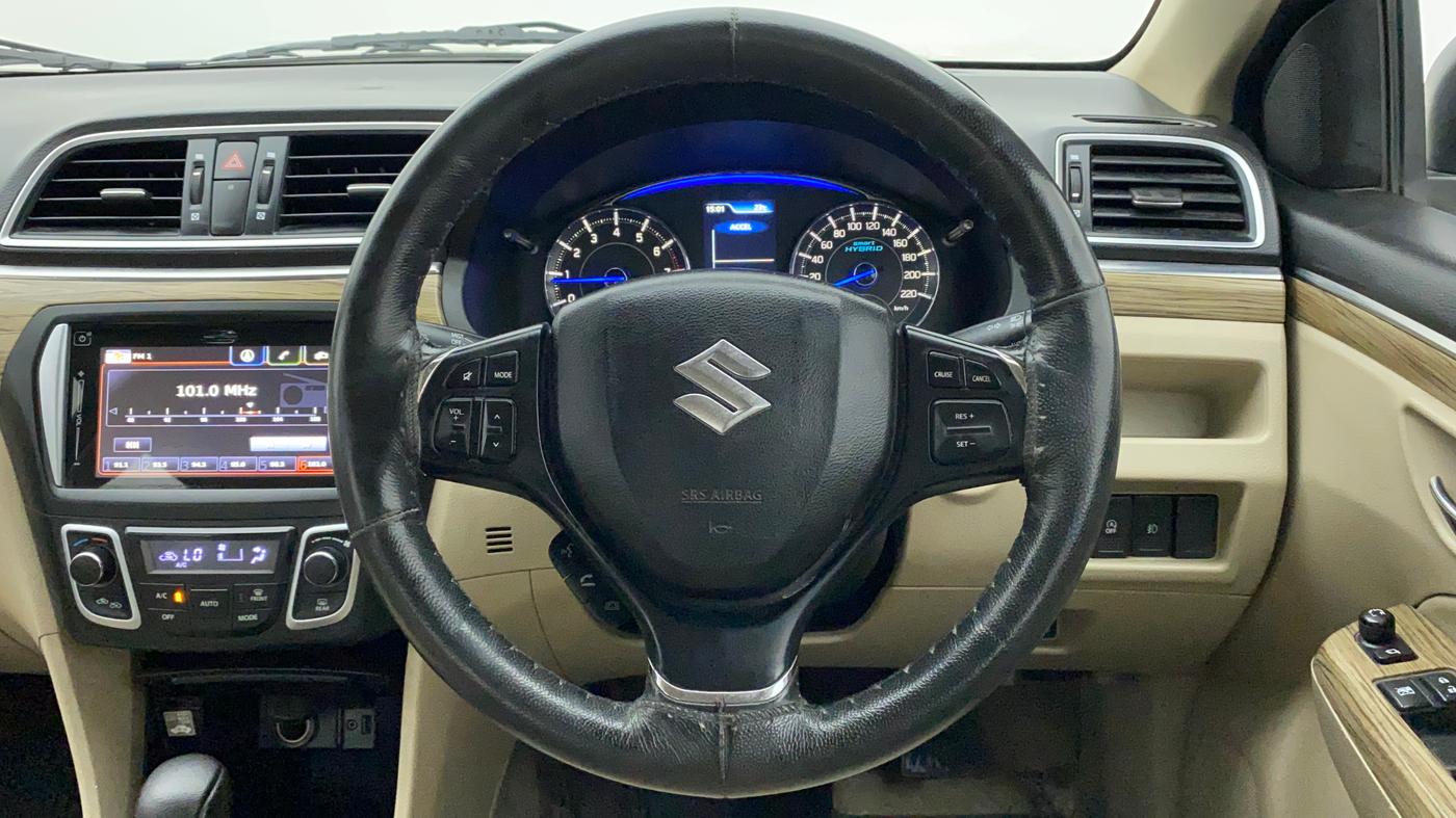 2018 Maruti Ciaz ALPHA  AT 1.5 SHVS PETROL, Petrol, Automatic, 1,19,576 km, Steering Wheel Close Up