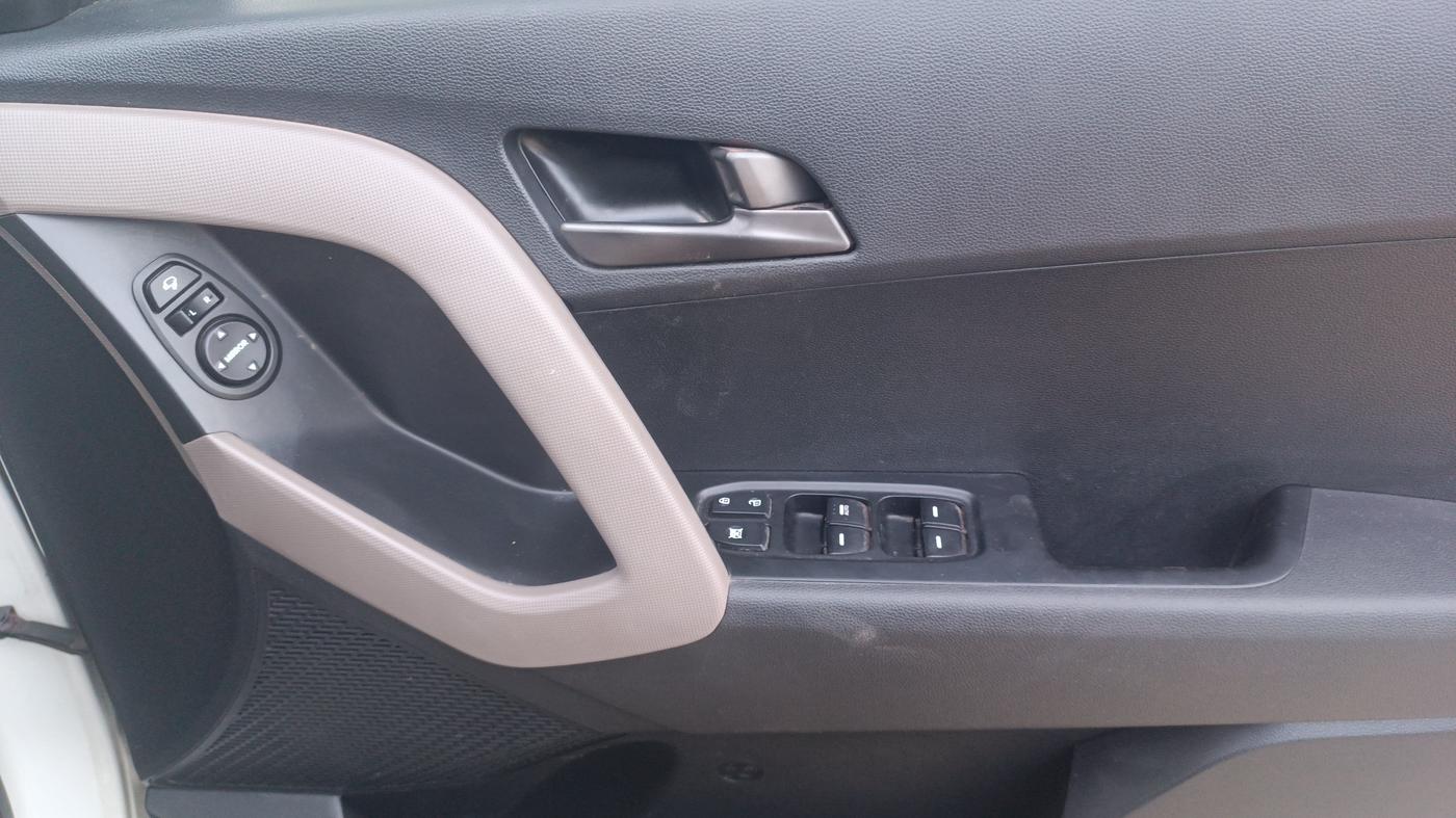 2018 Hyundai Creta SX PLUS AT 1.6 PETROL, Petrol, Automatic, 72,047 km, Driver Side Door Panels Control