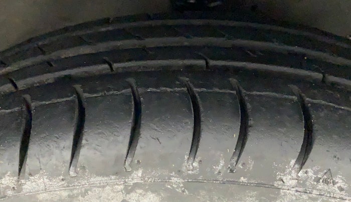 2011 Hyundai Santro Xing GLS, Petrol, Manual, 73,091 km, Right Front Tyre Tread