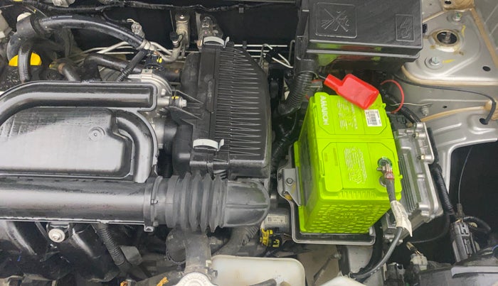 2022 Renault Kwid CLIMBER AMT 1.0, Petrol, Automatic, 19,193 km, Engine View - Left