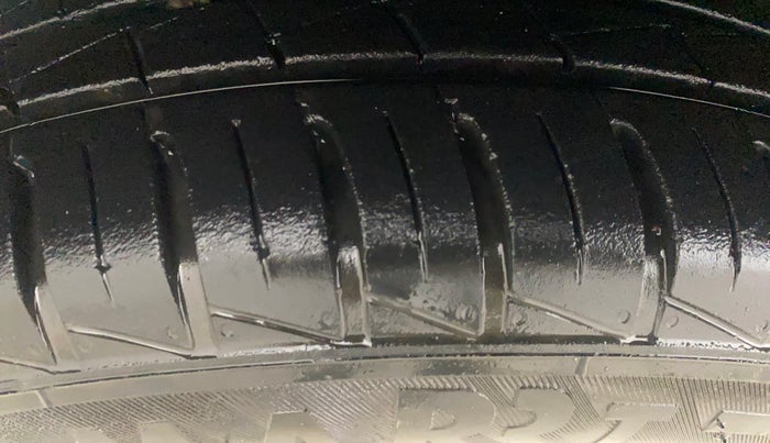 2022 Renault Kwid CLIMBER AMT 1.0, Petrol, Automatic, 19,193 km, Right Rear Tyre Tread