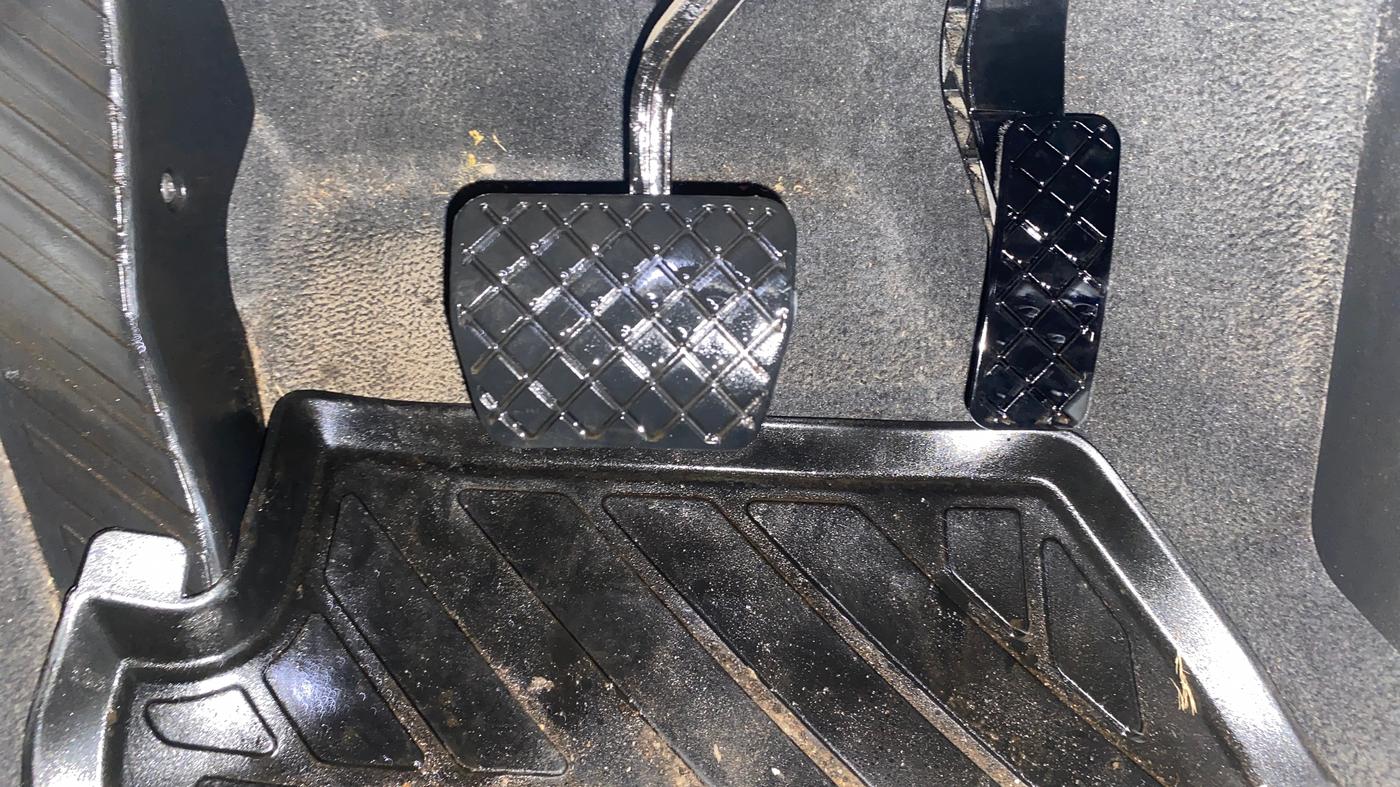 2024 Volkswagen TAIGUN TOPLINE 1.0 TSI AT, Petrol, Automatic, 19,743 km, Pedals