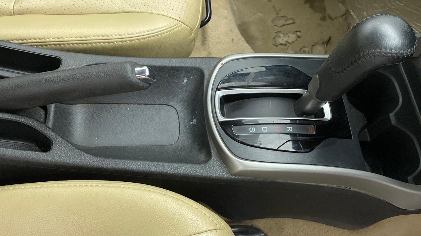 2017 Honda City 1.5L I-VTEC VX CVT, Petrol, Automatic, 70,660 km, Gear Lever