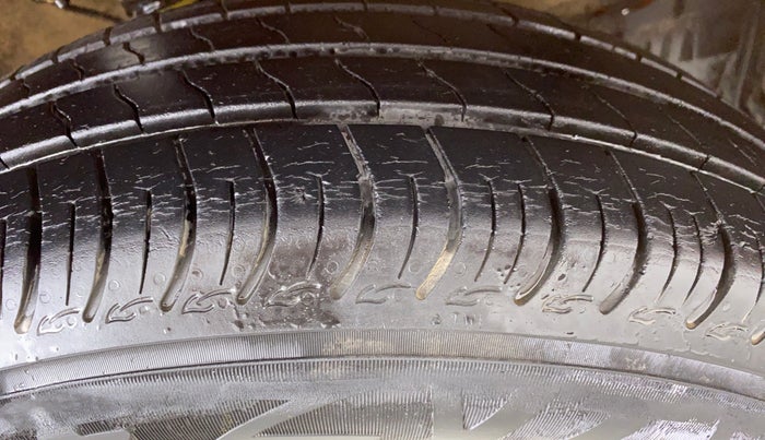 2019 Maruti S PRESSO VXI PLUS, Petrol, Manual, 30,557 km, Right Front Tyre Tread