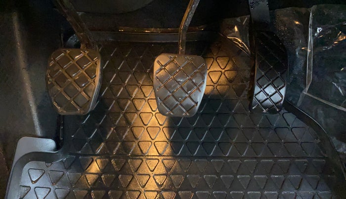 2020 Volkswagen Polo HIGHLINE PLUS 1.0L TSI, Petrol, Manual, 11,248 km, Pedals