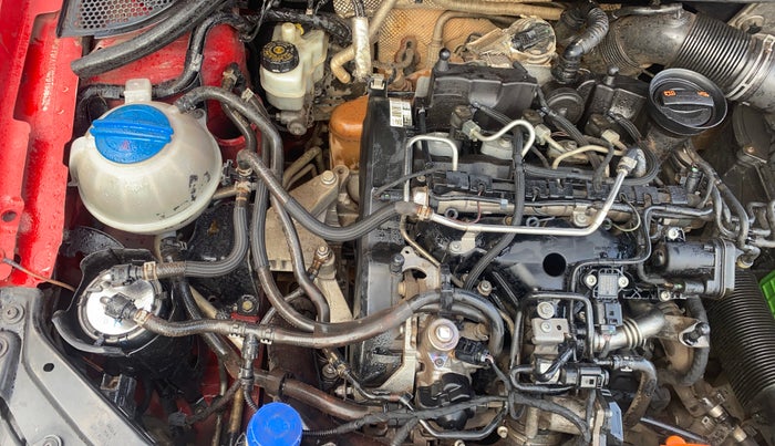 2013 Volkswagen Polo HIGHLINE DIESEL, Diesel, Manual, 1,47,745 km, Engine View - Right