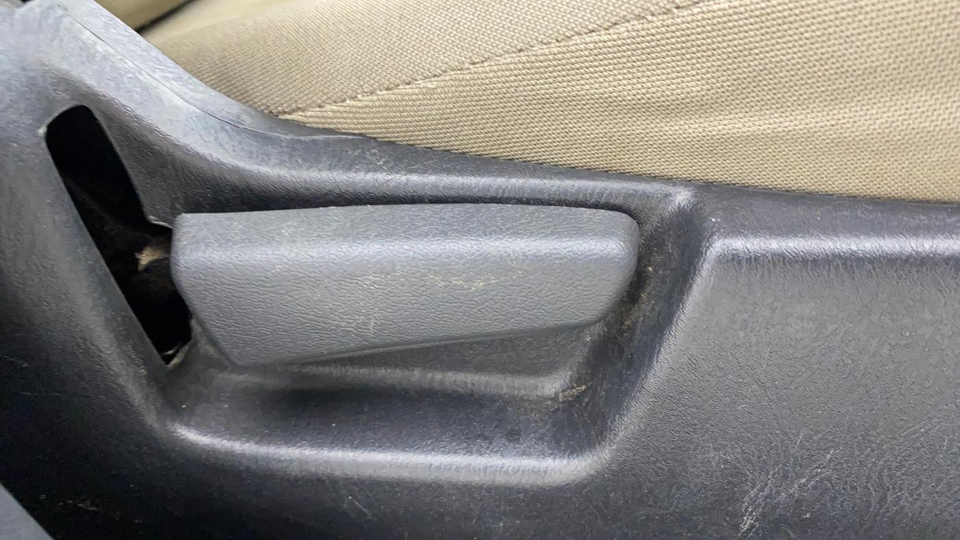 2016 Maruti Alto K10 VXI, Petrol, Manual, 46,869 km, Driver Side Adjustment Panel