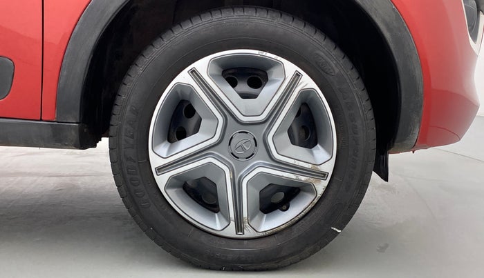 2018 Tata NEXON XM 1.2, Petrol, Manual, 27,135 km, Right Front Wheel