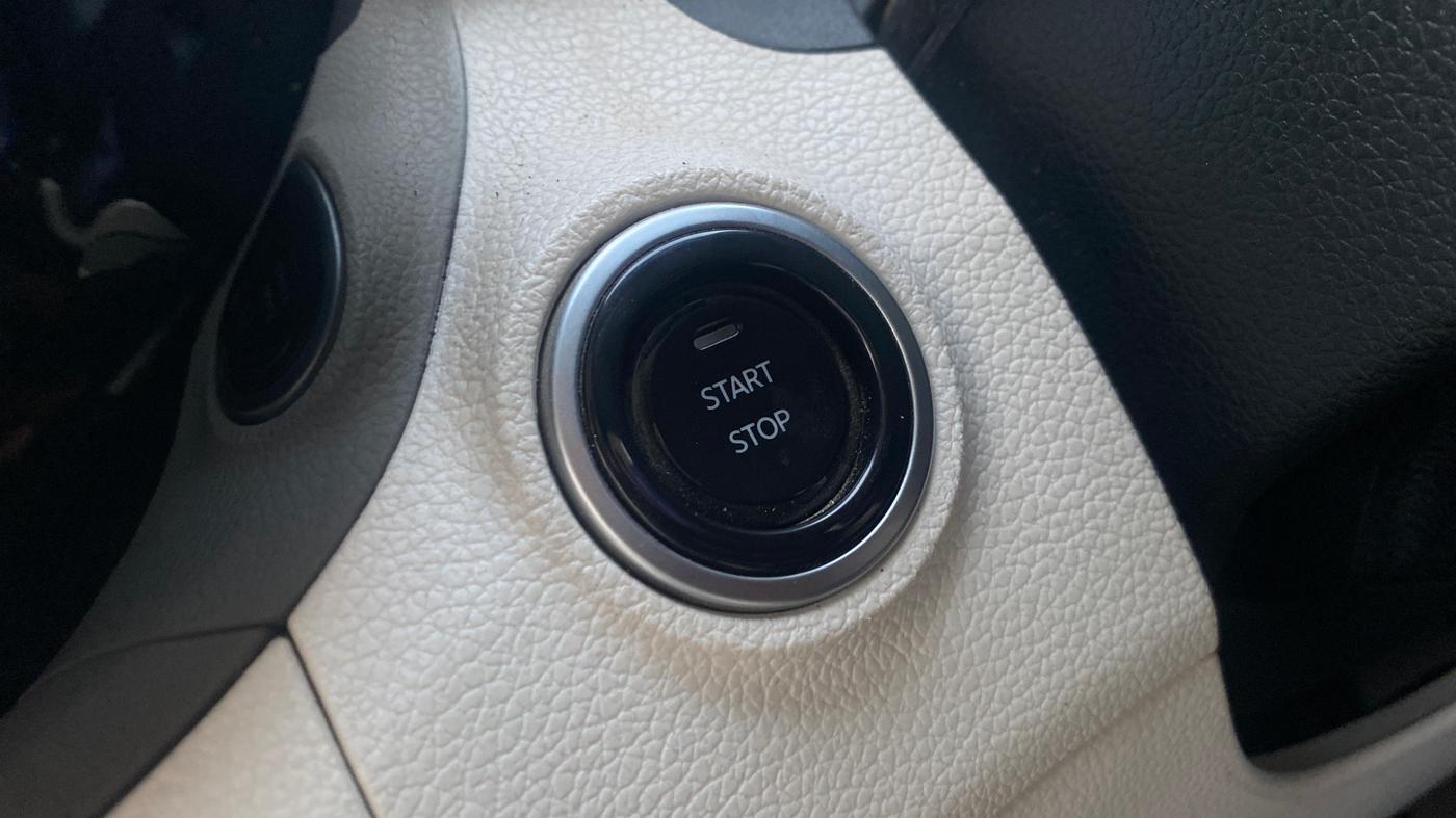 2024 Mahindra XUV 3XO AX5L 1.2 TGDi, Petrol, Manual, 32,116 km, Keyless Start/ Stop Button