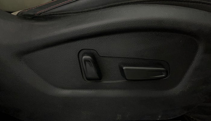 2019 KIA SELTOS GTX PLUS 1.4 PETROL, Petrol, Manual, 65,140 km, Driver Side Adjustment Panel