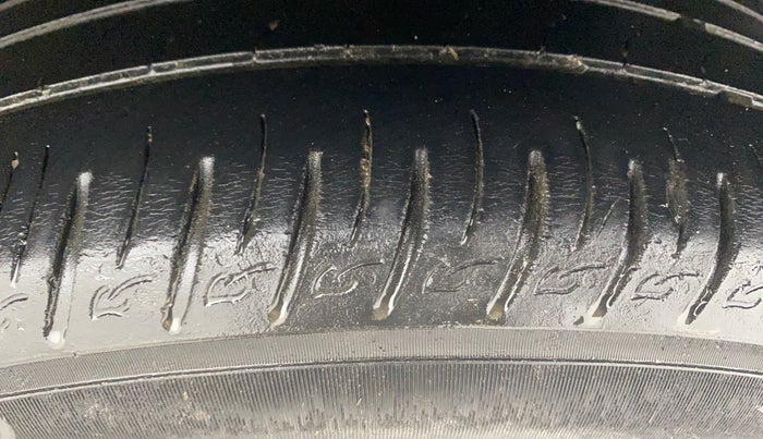 2021 KIA SONET HTX 1.0 IMT, Petrol, Manual, 55,683 km, Left Rear Tyre Tread