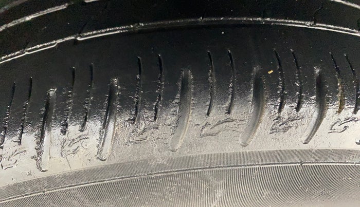 2021 KIA SONET HTX 1.0 IMT, Petrol, Manual, 55,683 km, Left Front Tyre Tread