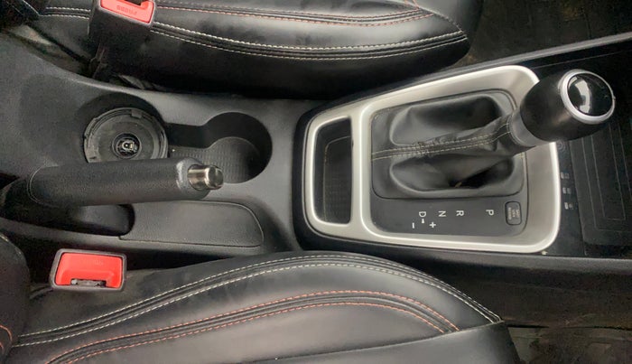 2019 Hyundai VENUE SX PLUS 1.0 TURBO DCT, Petrol, Automatic, 53,417 km, Gear Lever