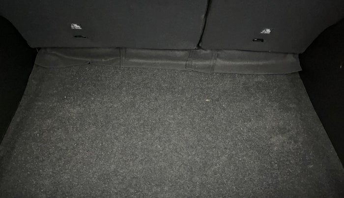 2024 Renault Kiger RXT (O) AMT, Petrol, Automatic, 8,350 km, Boot Inside