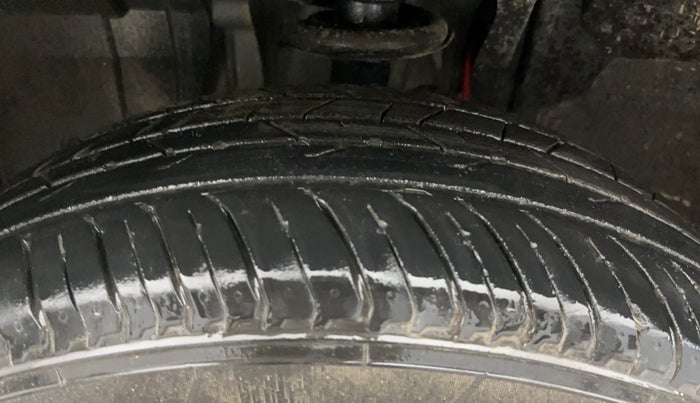 2024 Renault Kiger RXT (O) AMT, Petrol, Automatic, 8,350 km, Left Front Tyre Tread