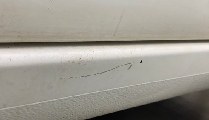 2013 Maruti Ertiga ZXI, Petrol, Manual, 1,12,343 km, Left running board - Minor scratches