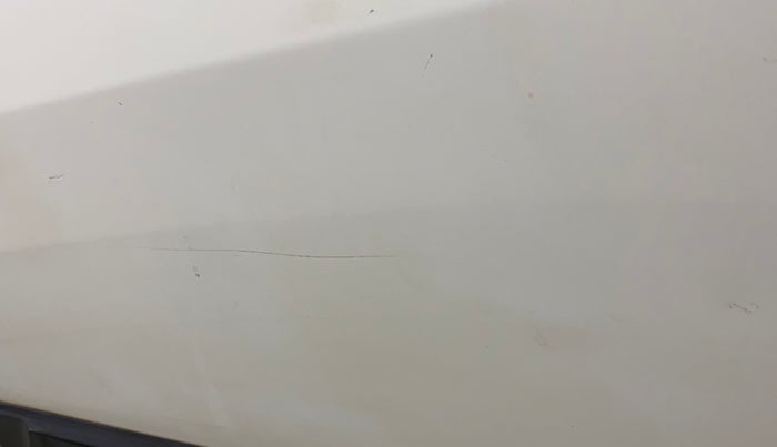 2013 Maruti Ertiga ZXI, Petrol, Manual, 1,12,343 km, Rear left door - Minor scratches