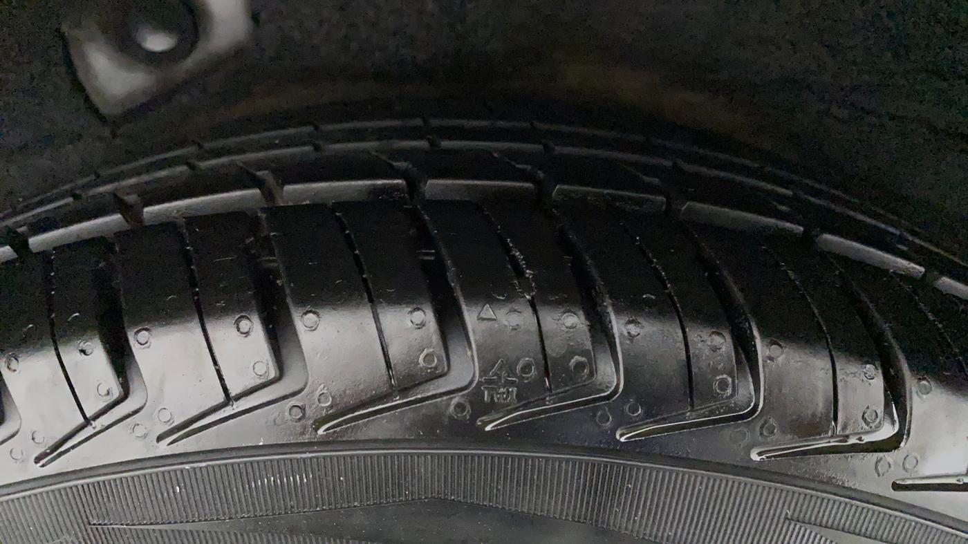 2010 Hyundai i10 MAGNA 1.2, Petrol, Manual, 56,709 km, Right Rear Tyre Tread