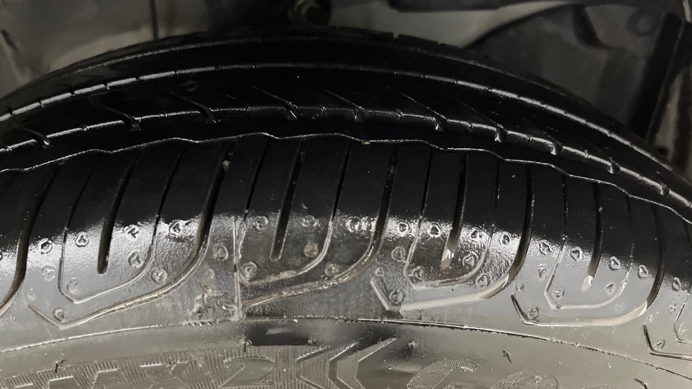 2025 Honda Amaze 1.2L I-VTEC VX CVT, Petrol, Automatic, 2,981 km, Right Front Tyre Tread