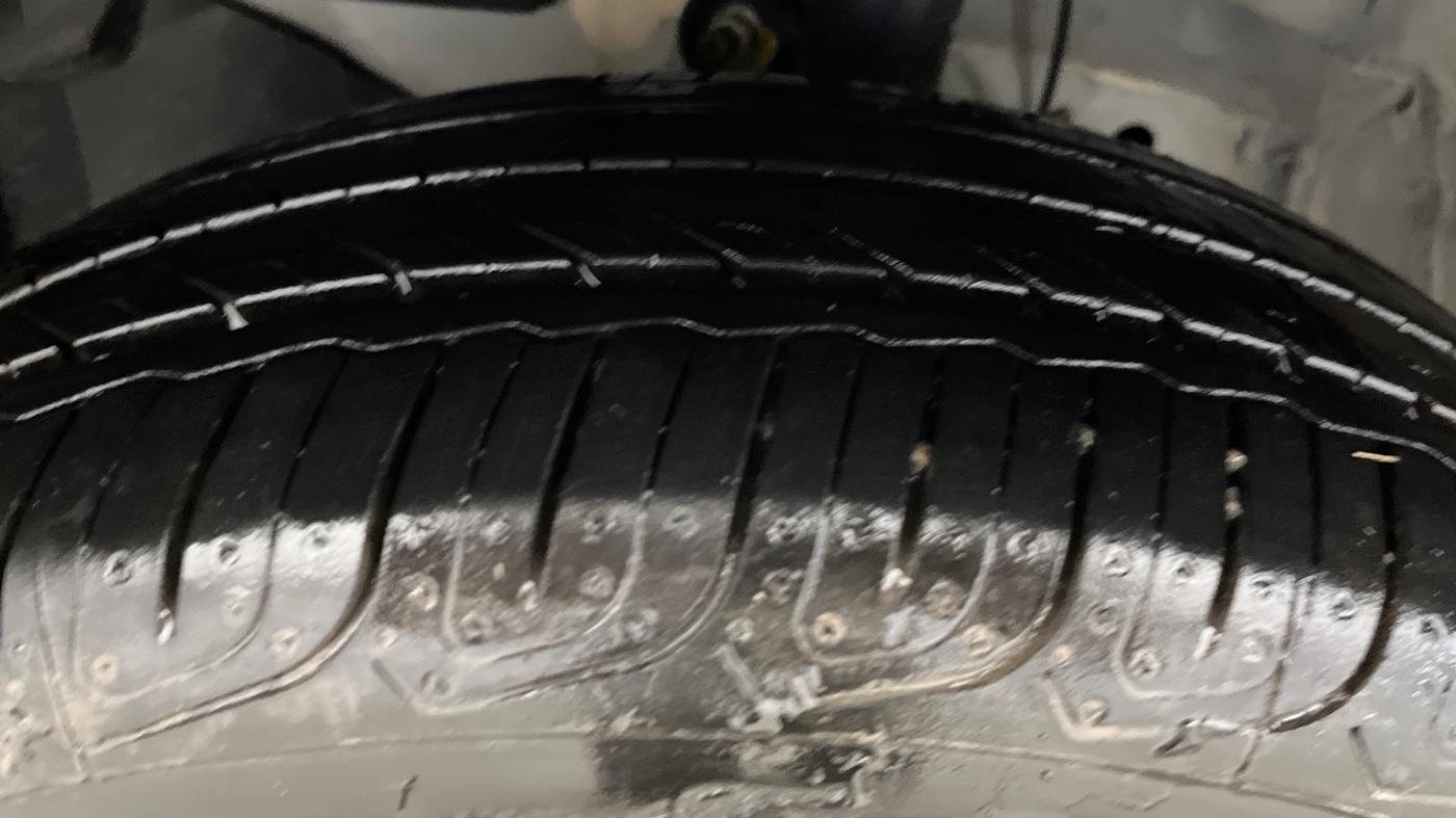 2025 Honda Amaze 1.2L I-VTEC VX CVT, Petrol, Automatic, 2,981 km, Left Front Tyre Tread