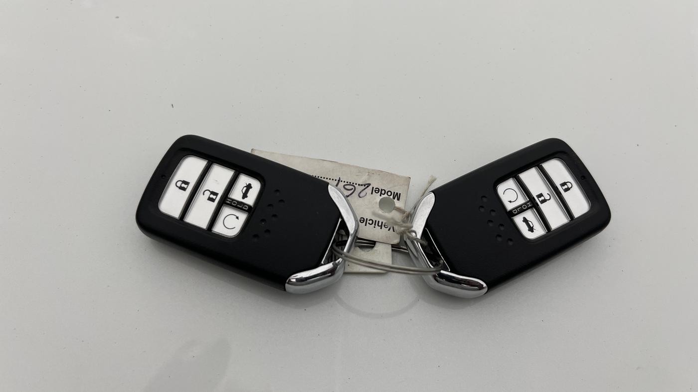 2025 Honda Amaze 1.2L I-VTEC VX CVT, Petrol, Automatic, 2,981 km, Key Close Up