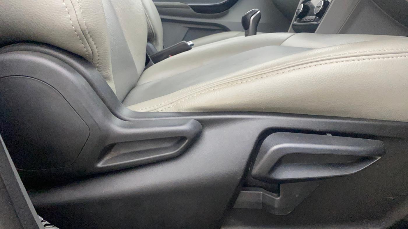 2021 Tata TIGOR XZ PLUS PETROL, Petrol, Manual, 36,219 km, Driver Side Adjustment Panel