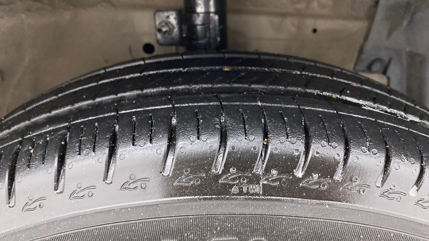 2012 Maruti Swift VDI, Diesel, Manual, 35,533 km, Right Front Tyre Tread
