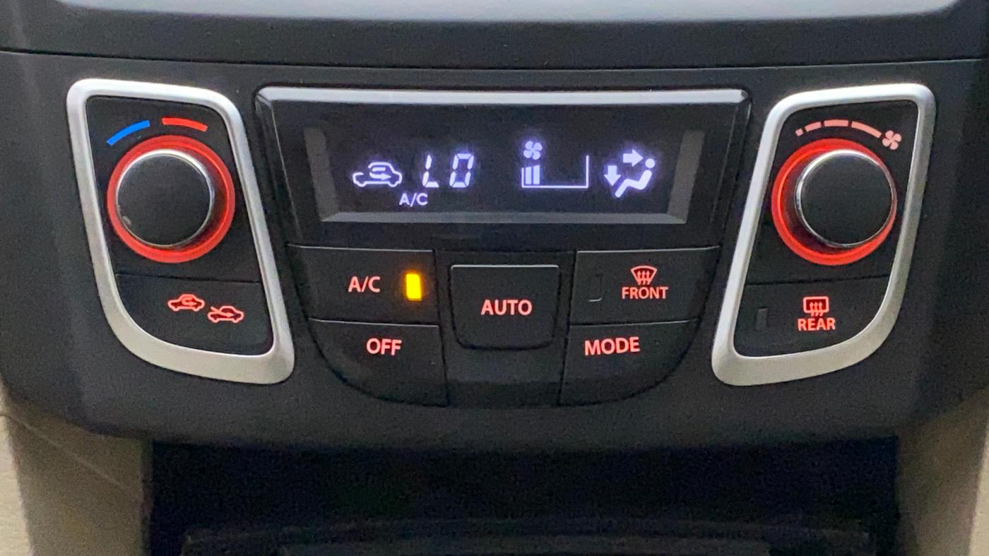 2020 Maruti Ciaz ALPHA  AT 1.5 SHVS PETROL, Petrol, Automatic, 70,166 km, Automatic Climate Control